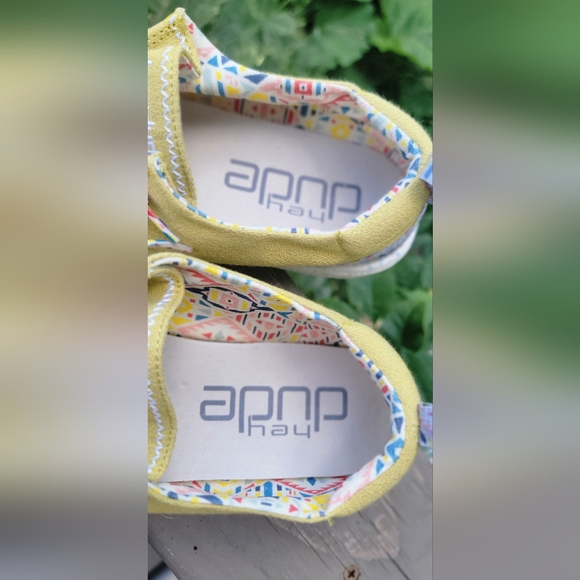 Hey Dude Womens Shoes in Yellow - Picture 3 of 5